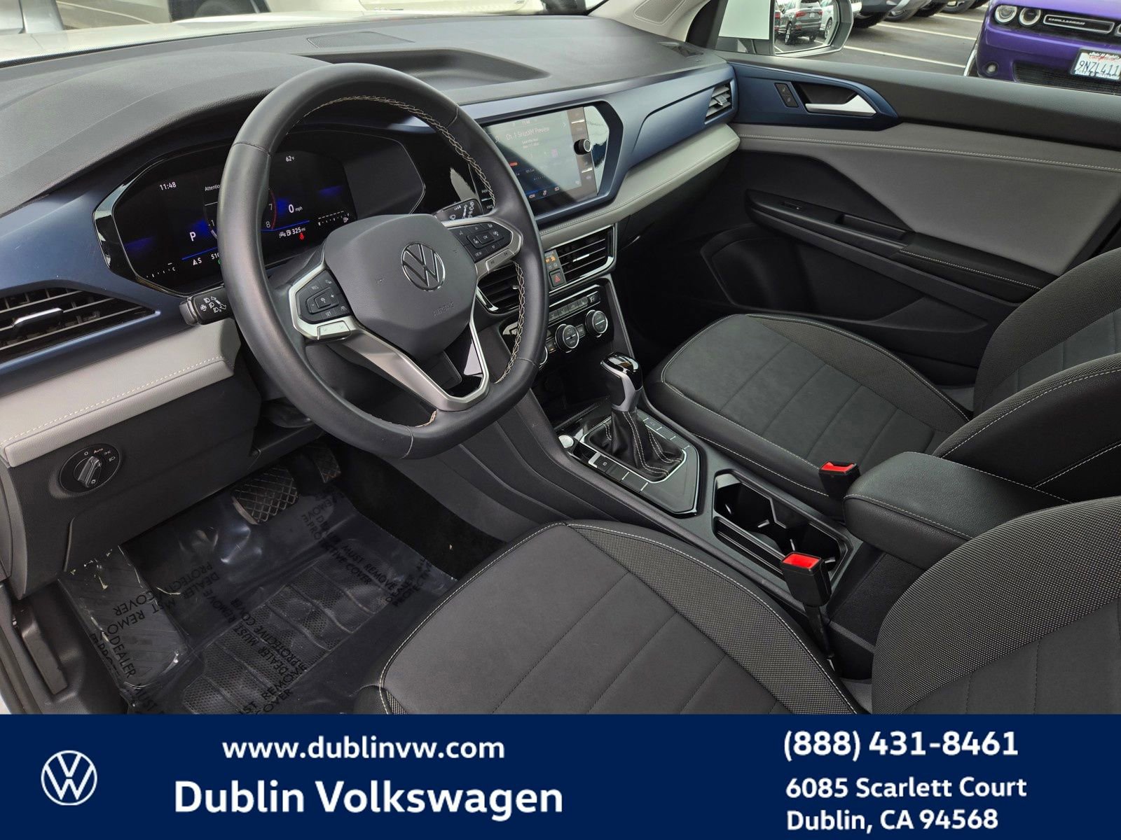 Used 2024 Volkswagen Taos SE image 9