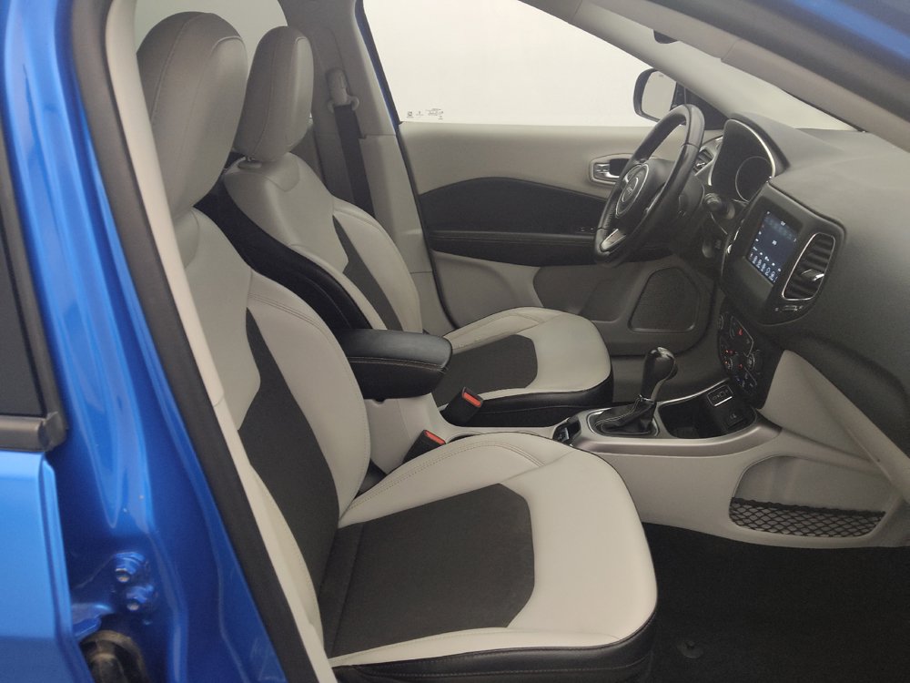 Used 2020 Jeep Compass Latitude w/ Popular Equipment Group FWD image 21