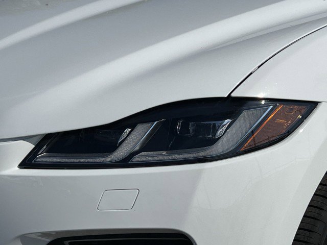 New 2026 Jaguar F-PACE R-Dynamic S image 12