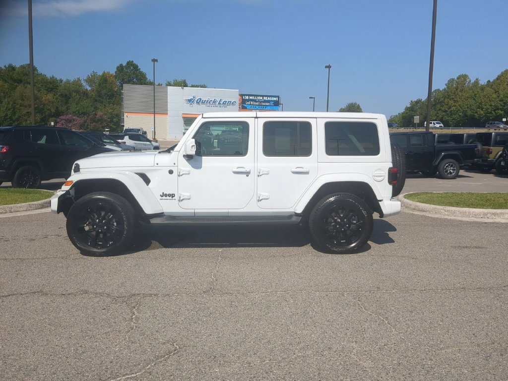 Certified 2023 Jeep Wrangler Unlimited Sahara AWD/4WD image 2