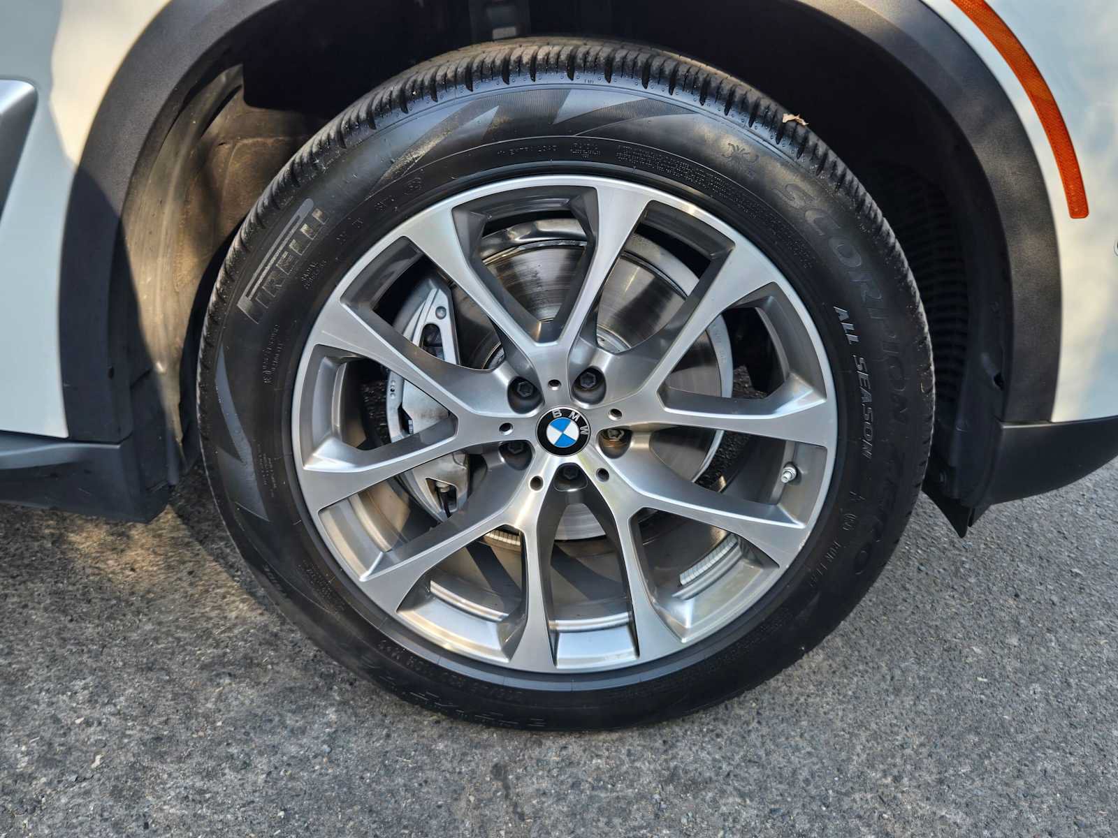 Used 2026 BMW X5 xDrive40i AWD/4WD image 9