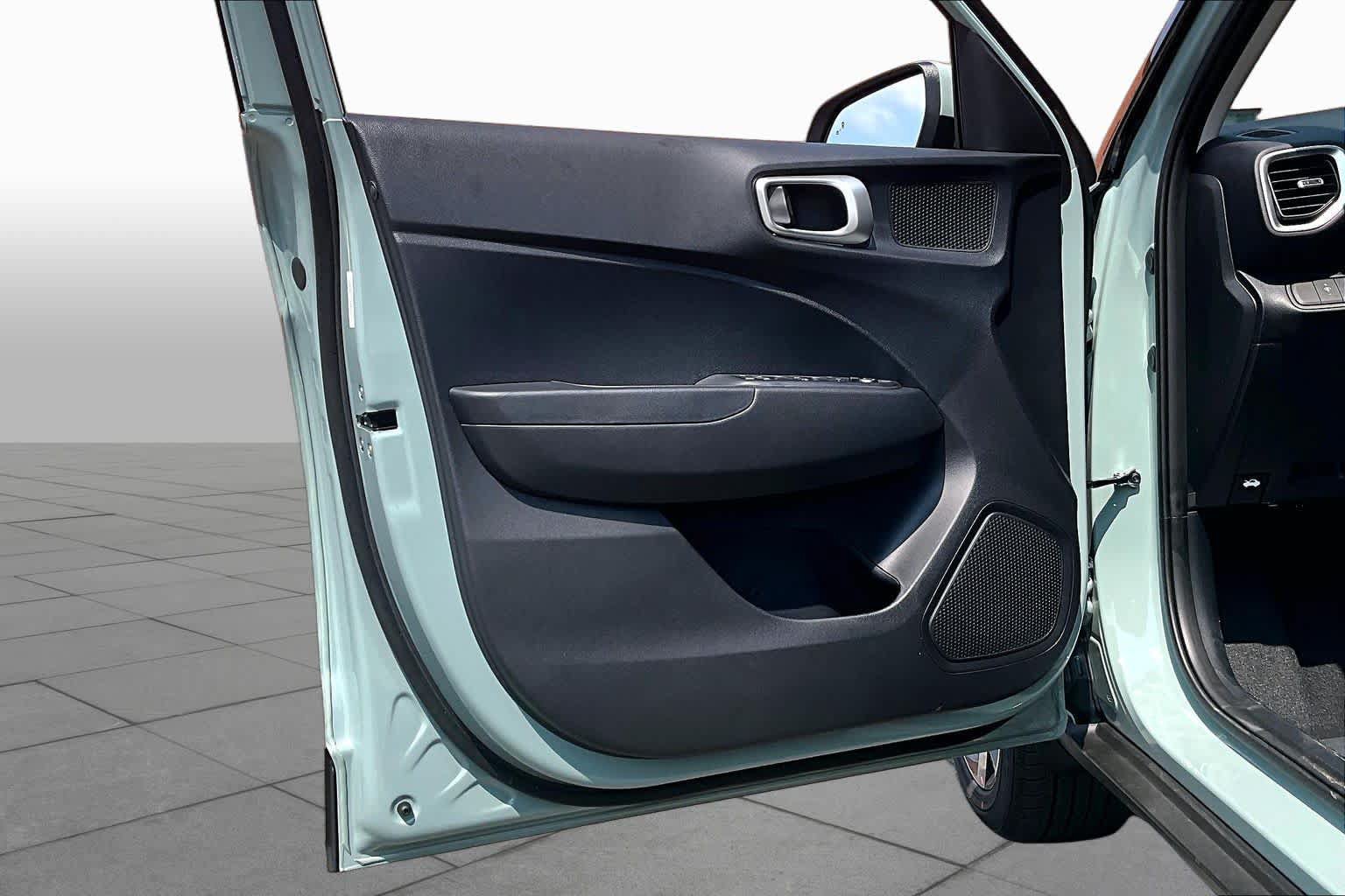 New 2026 Hyundai Venue SEL FWD image 13