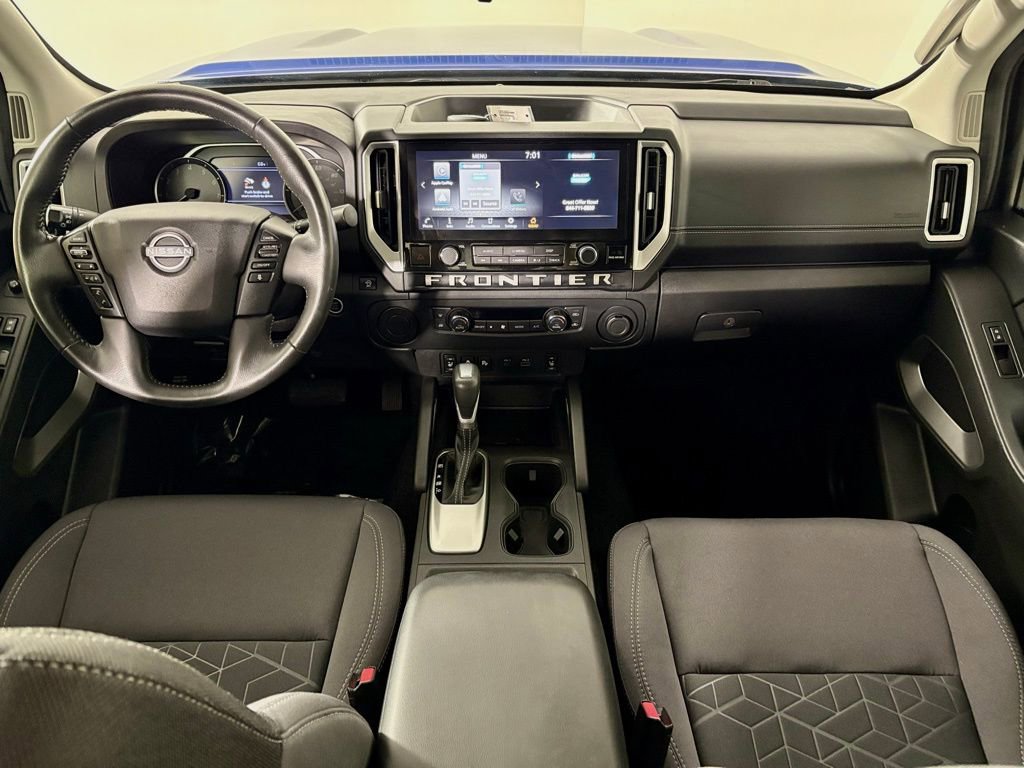 Used 2025 Nissan Frontier SV w/ SV Convenience Package RWD image 35