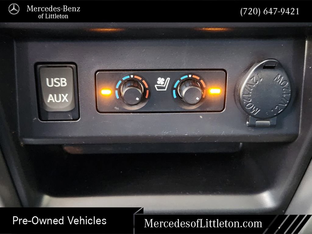 Used 2016 Toyota 4Runner Limited AWD/4WD image 23