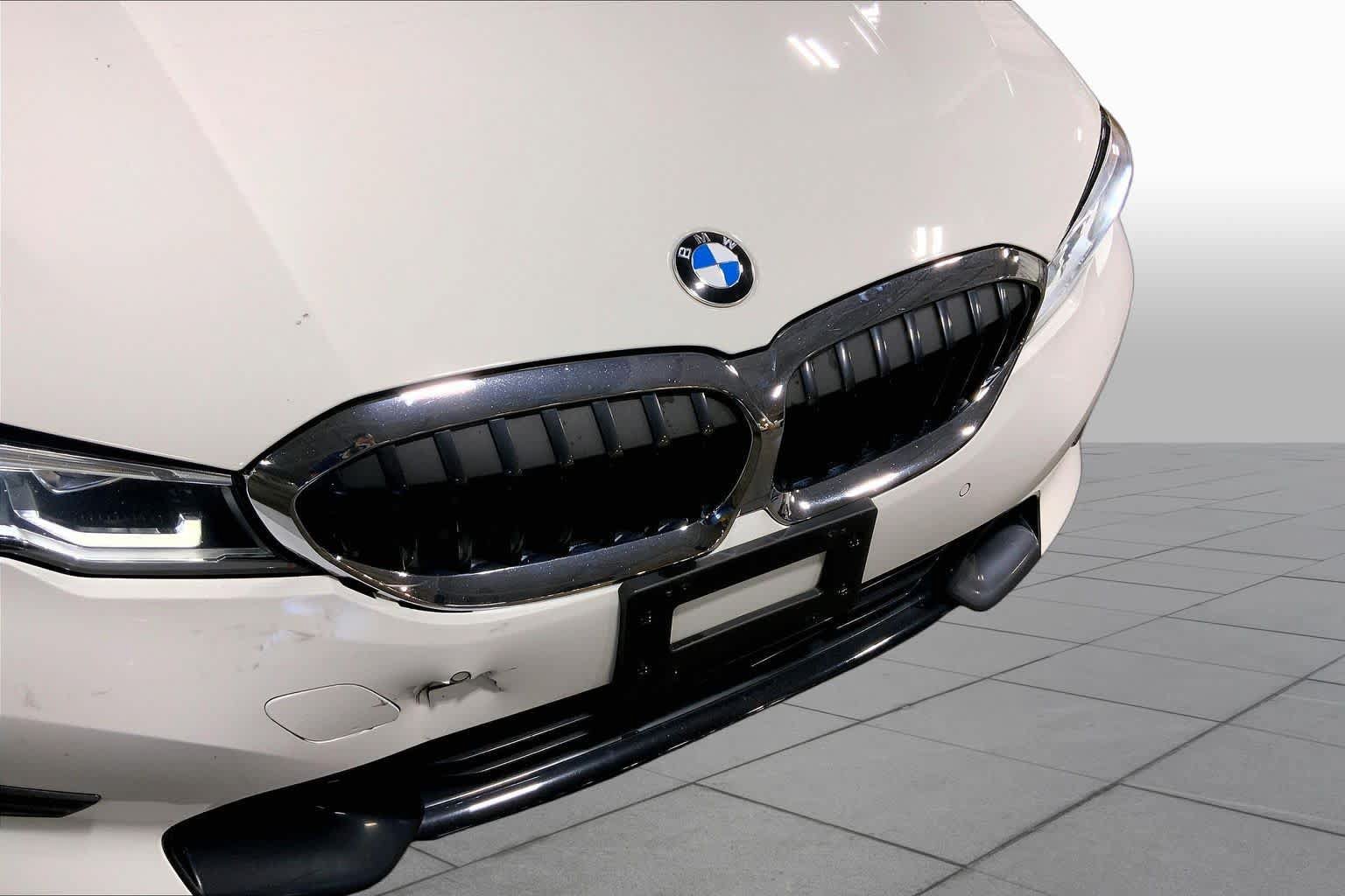 Used 2020 BMW 330i xDrive Sedan w/ Convenience Package AWD/4WD image 30