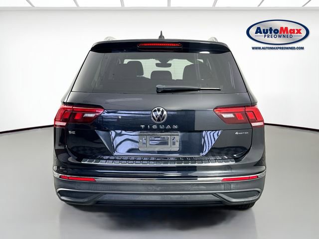 Used 2022 Volkswagen Tiguan SE w/ Panoramic Sunroof Package image 8