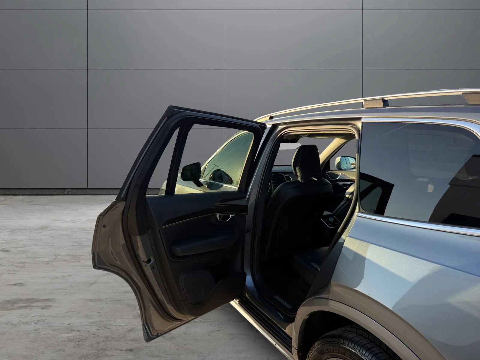 Used 2019 Volvo XC90 T6 Momentum w/ Advanced Package AWD/4WD image 18