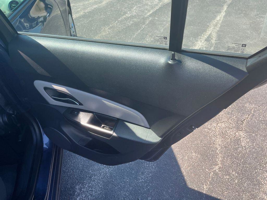 Used 2014 Chevrolet Cruze LS FWD image 23
