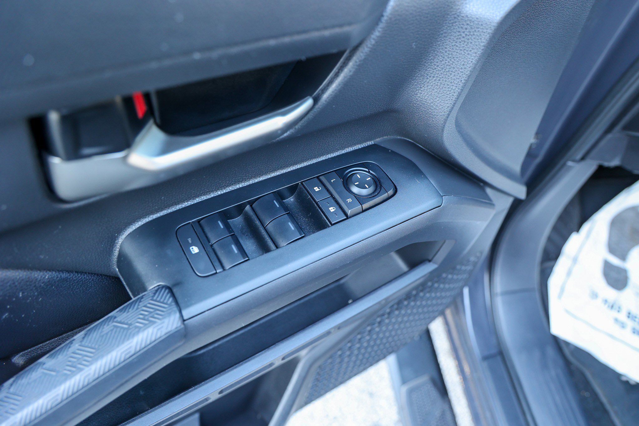 Used 2024 Toyota Tacoma TRD Sport image 34