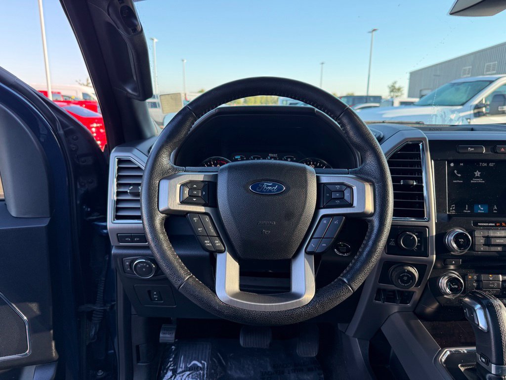 Used 2016 Ford F150 Platinum w/ Equipment Group 701A Luxury AWD/4WD image 17