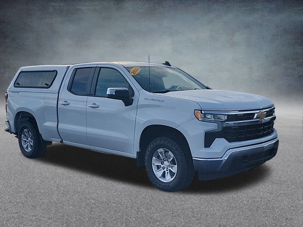 Used 2022 Chevrolet Silverado 1500 LT image 3