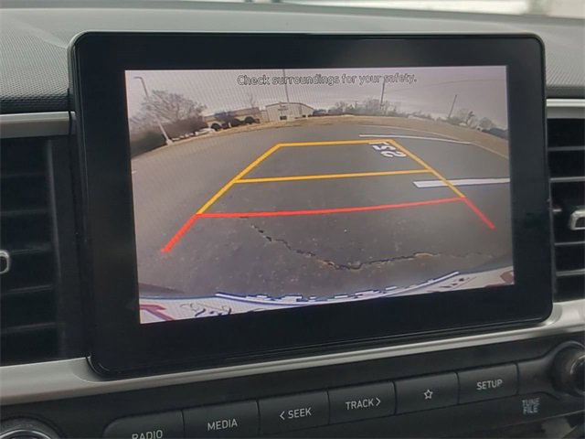 Used 2022 Hyundai Venue SEL image 20