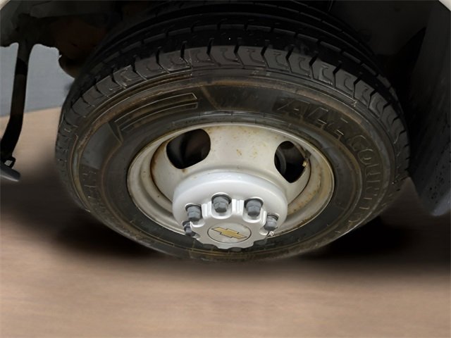 Used 2009 Chevrolet Express 3500 w/ School Bus Package image 8