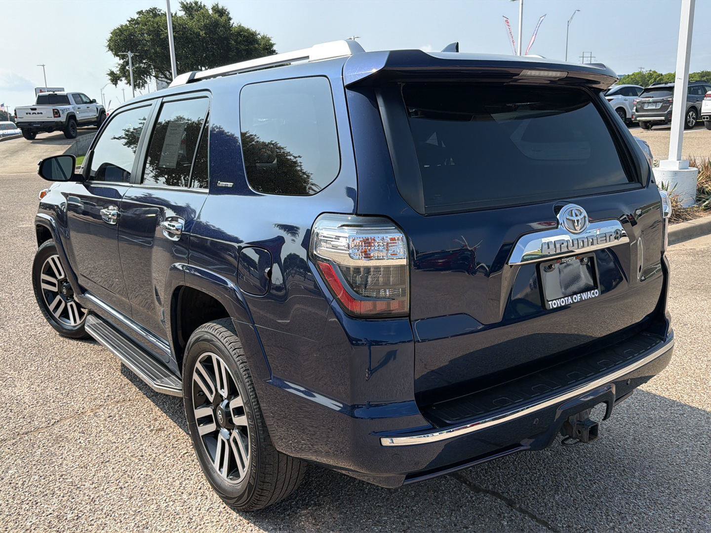 Used 2021 Toyota 4Runner Limited AWD/4WD image 5