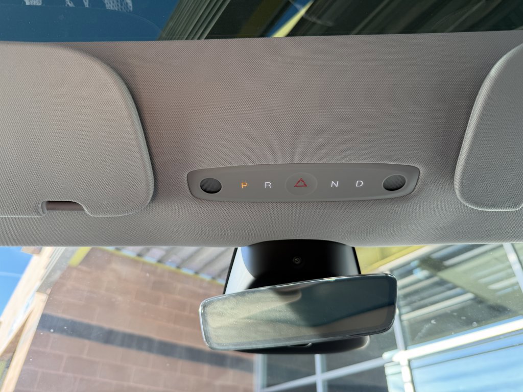 Used 2025 Tesla Model 3 image 31