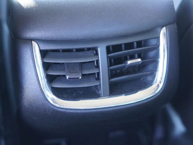 Used 2016 Chevrolet Malibu Premier image 32