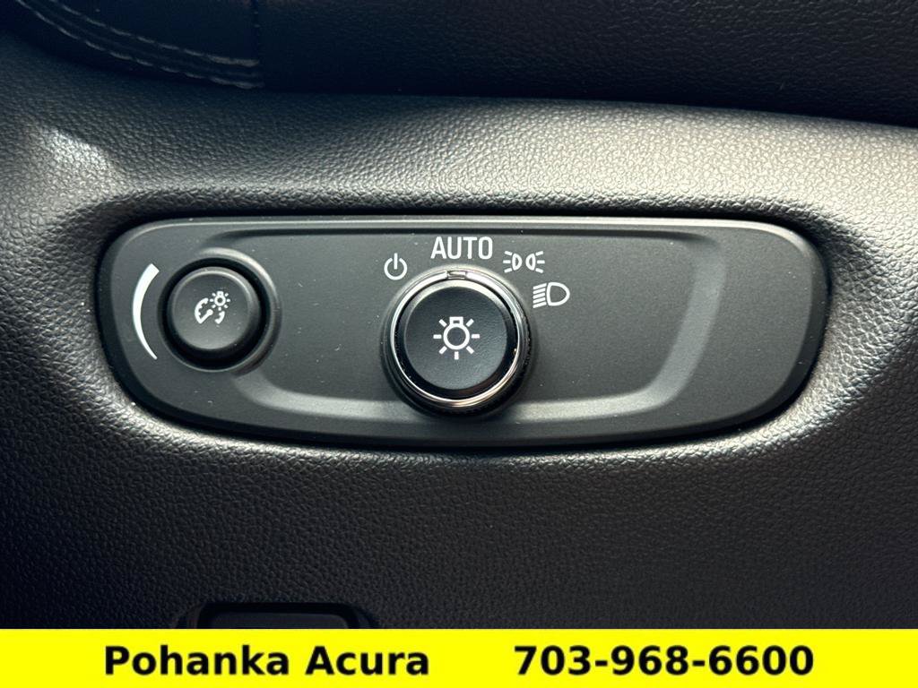 Used 2020 Chevrolet Blazer LT FWD image 18