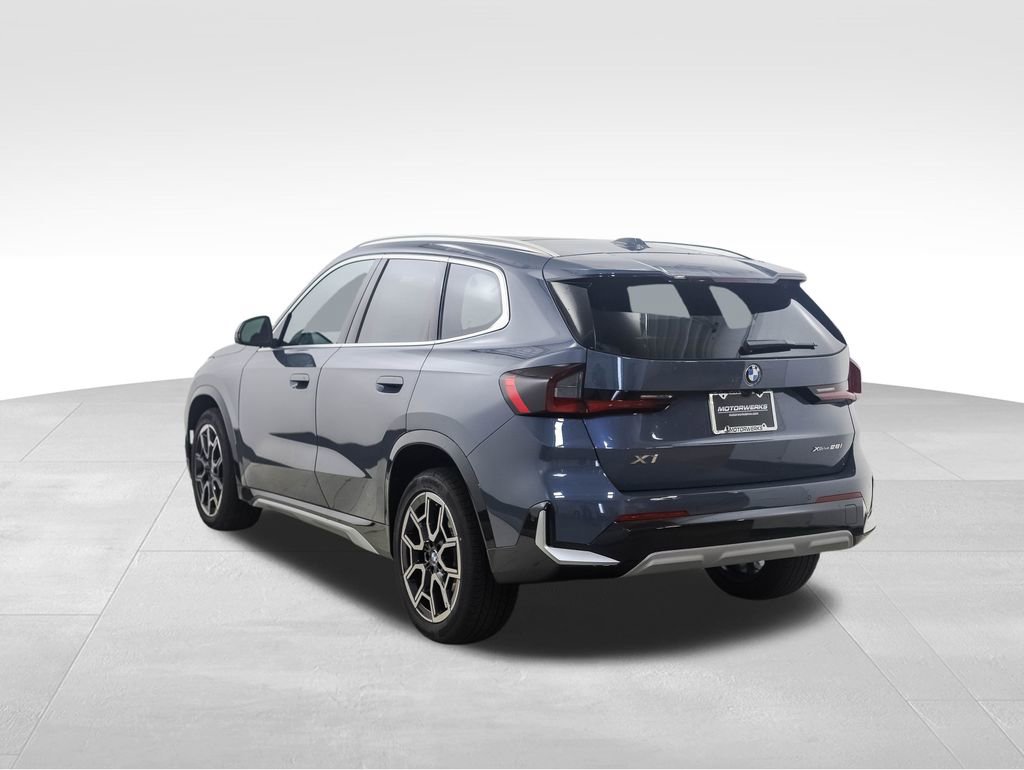Used 2026 BMW X1 xDrive28i image 3