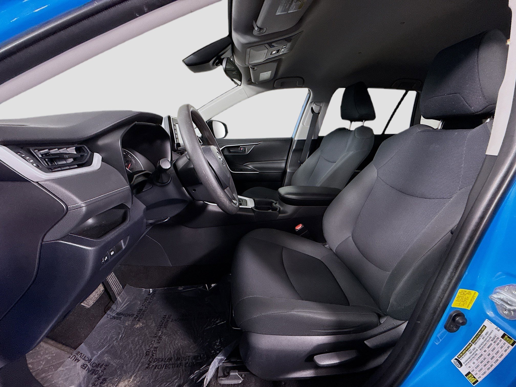 Used 2020 Toyota RAV4 LE image 21