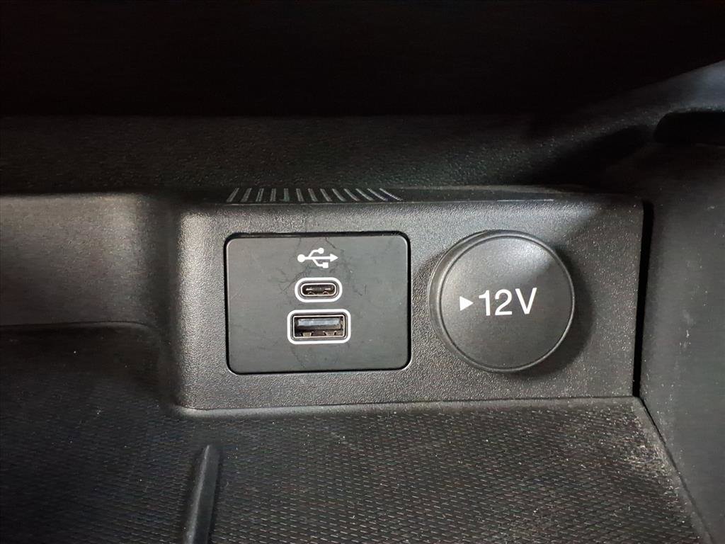 Used 2025 Ford Escape ST-Line FWD image 13