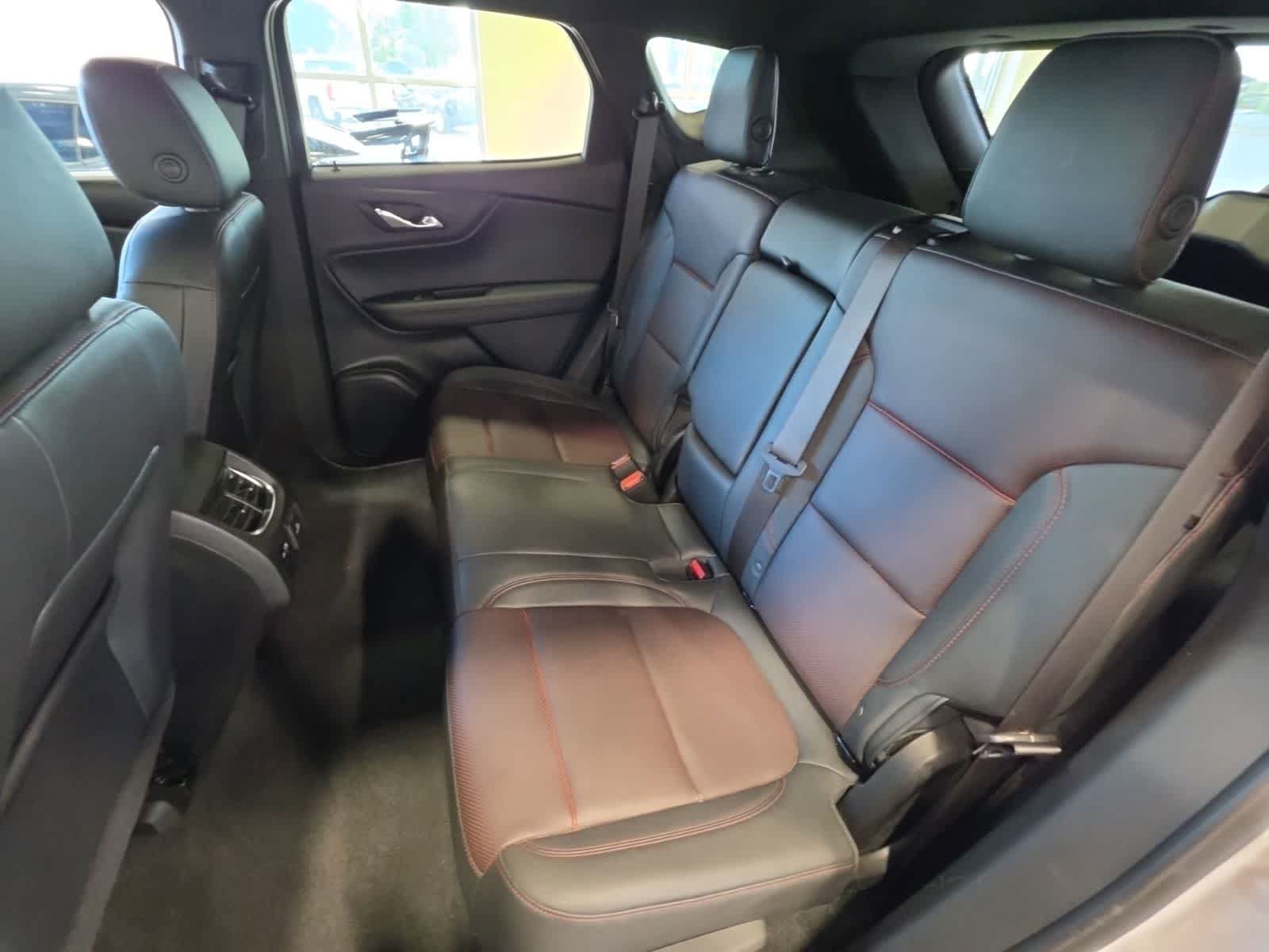 Used 2021 Chevrolet Blazer RS w/ Enhanced Convenience Package FWD image 32
