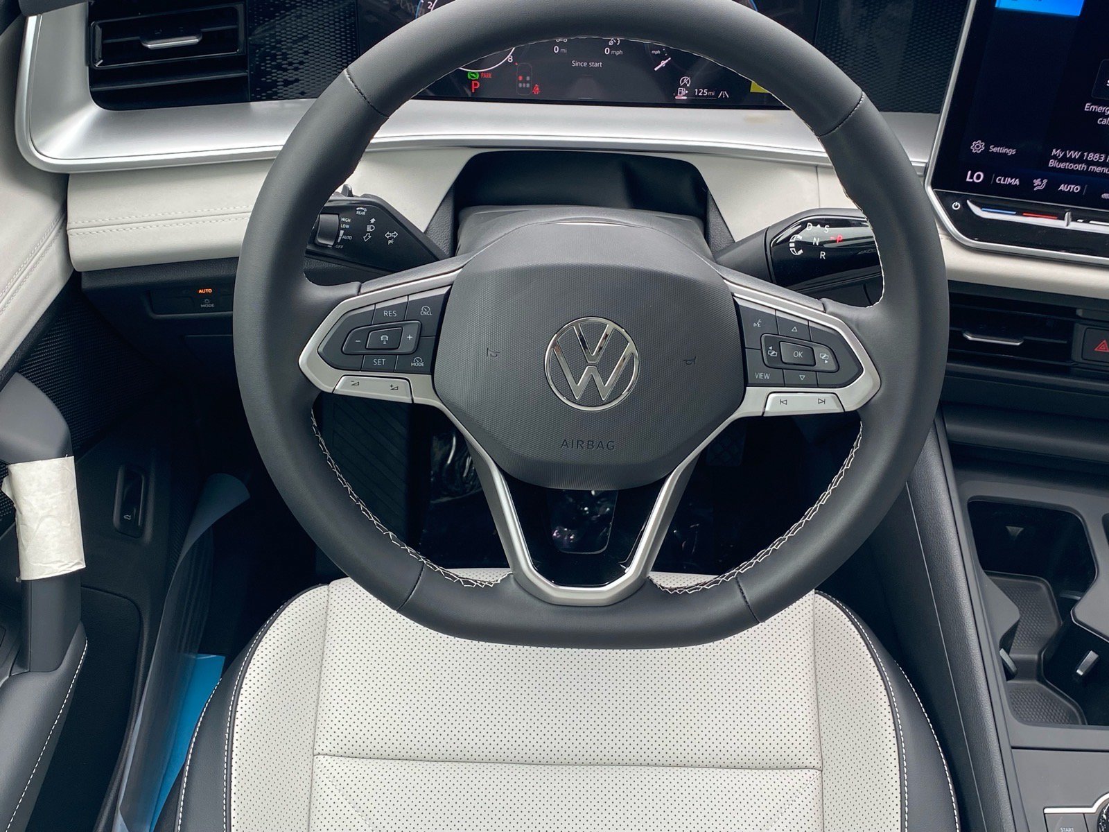 New 2026 Volkswagen Tiguan SE AWD/4WD image 5