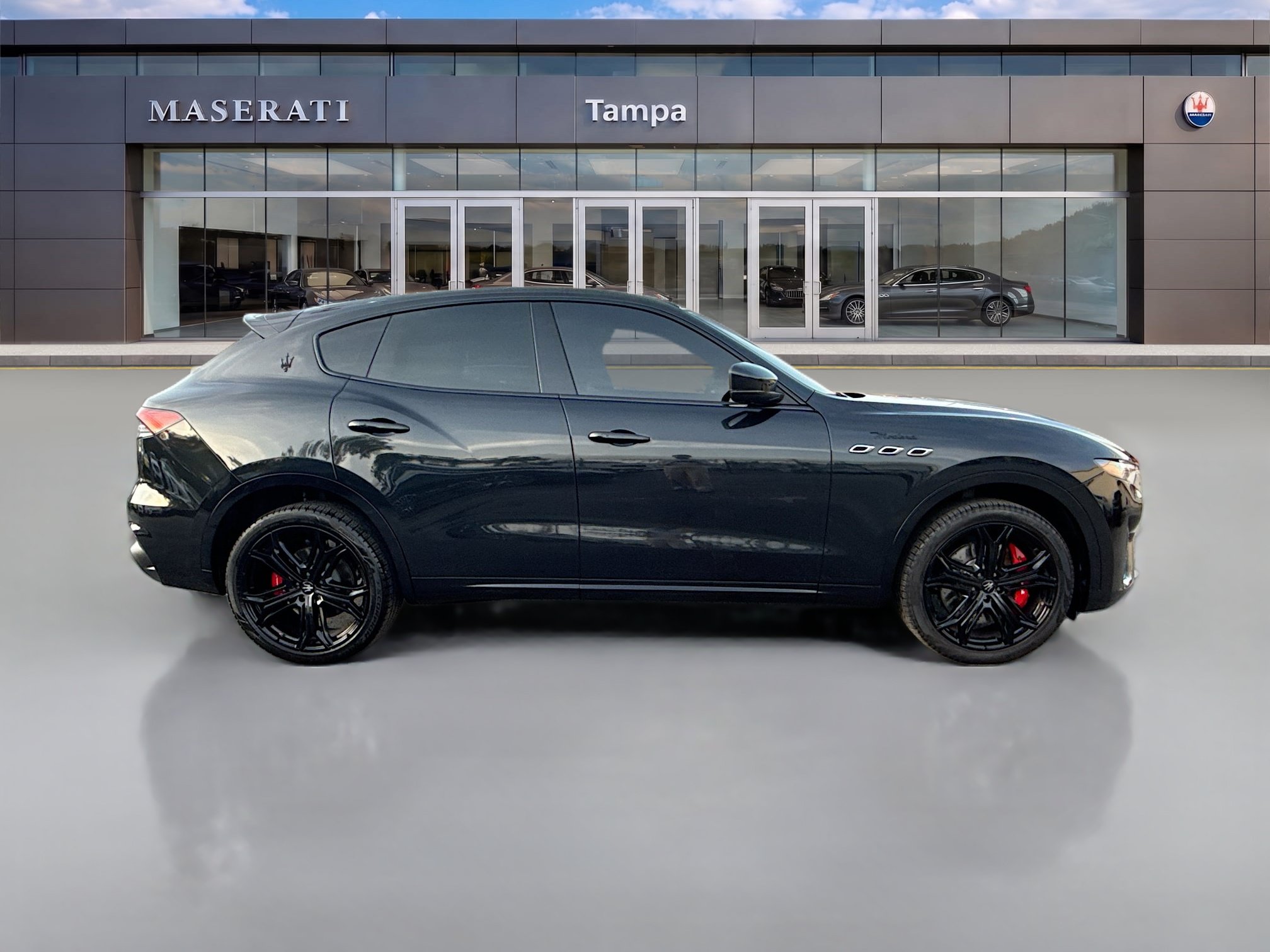 Used 2022 Maserati Levante Modena AWD/4WD image 2