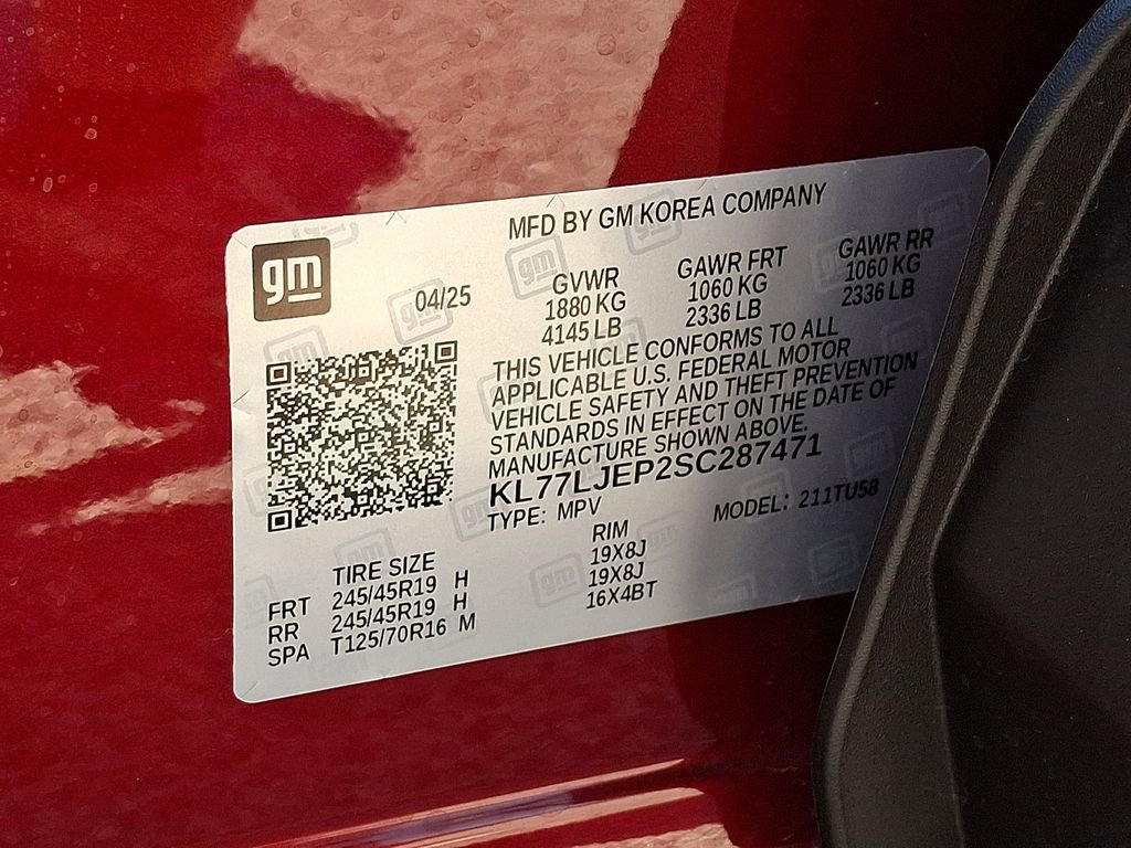 Used 2025 Chevrolet Trax RS w/ Sunroof Package FWD image 27