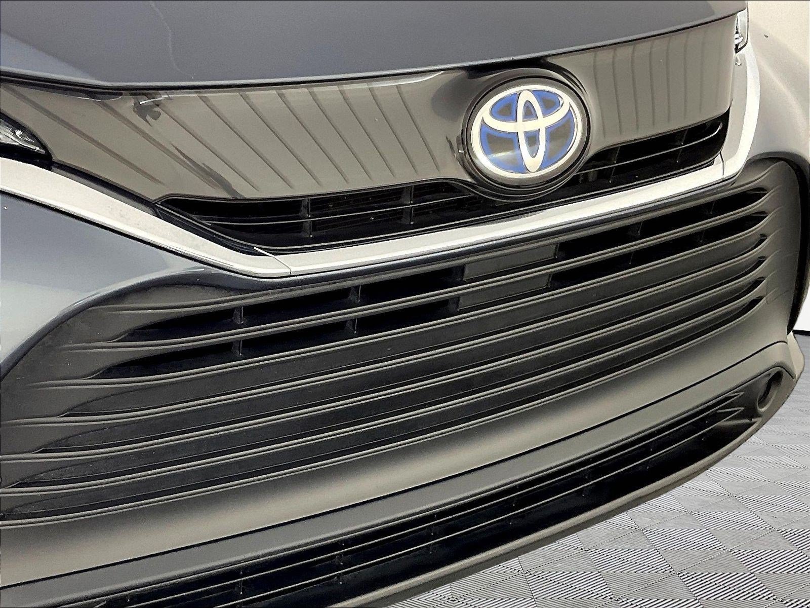 Used 2023 Toyota Venza LE AWD/4WD image 31