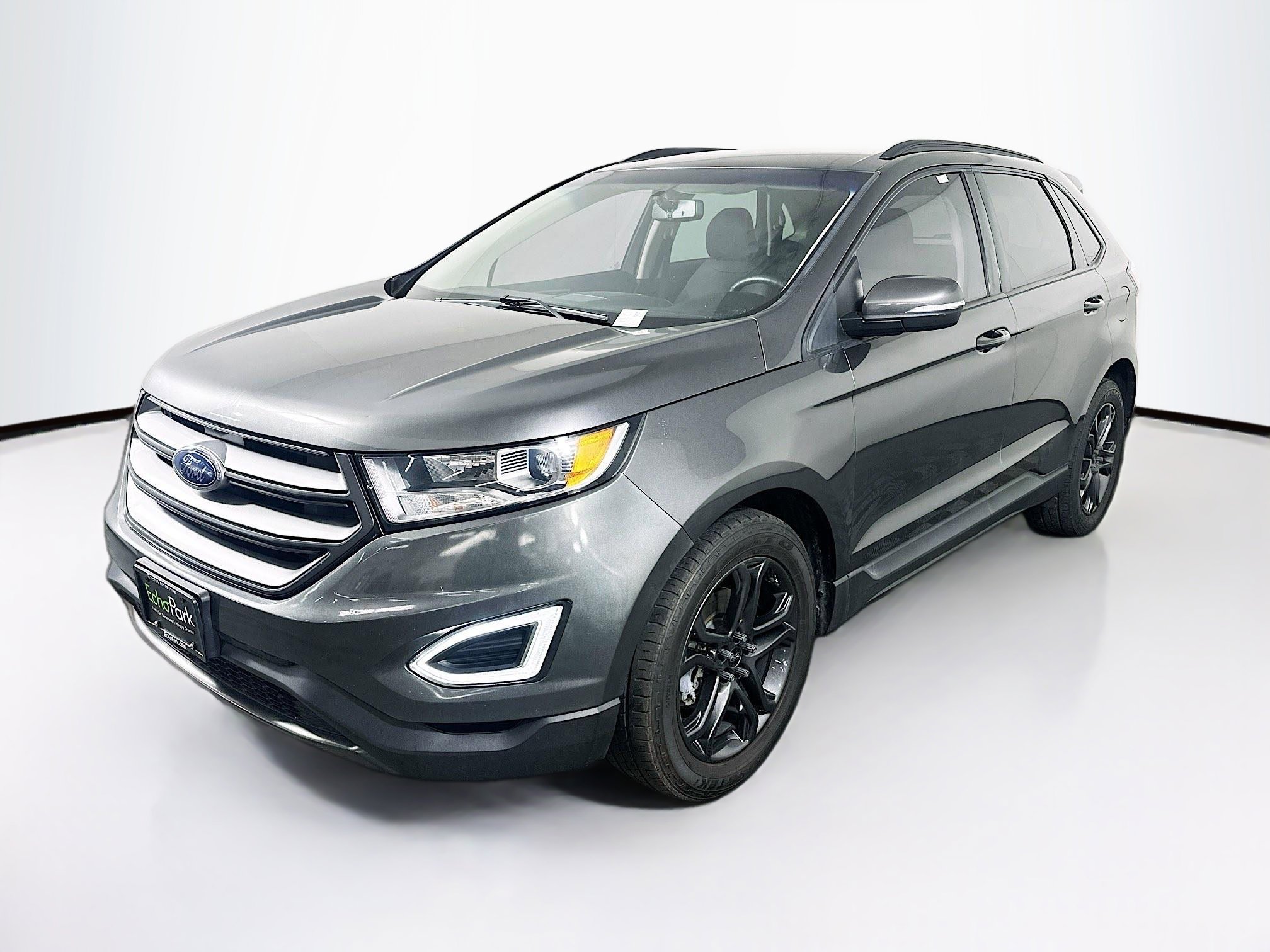 Used 2018 Ford Edge SEL w/ Equipment Group 201A FWD image 3