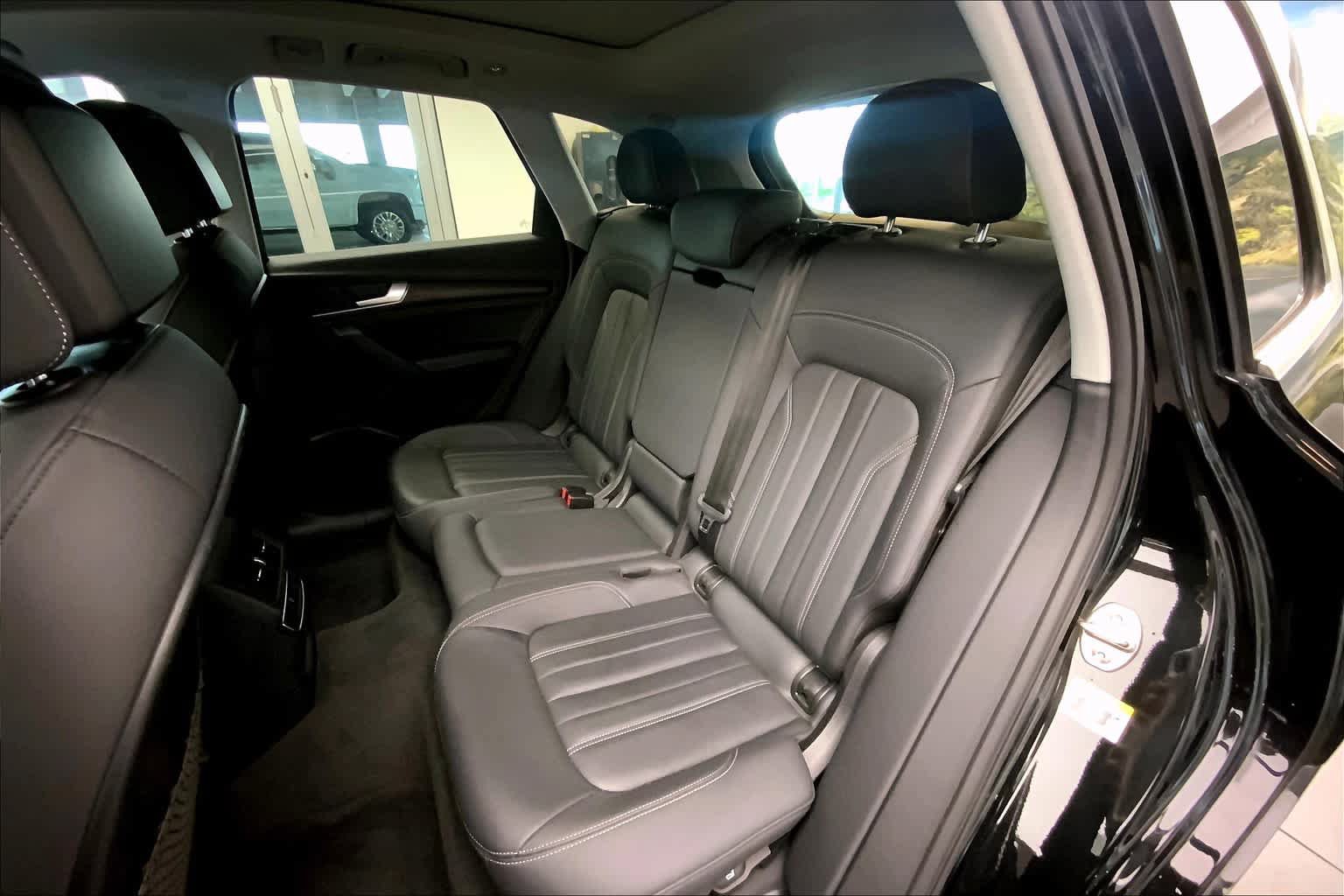 Used 2021 Audi Q5 2.0T Premium Plus w/ Premium Plus Package AWD/4WD image 21