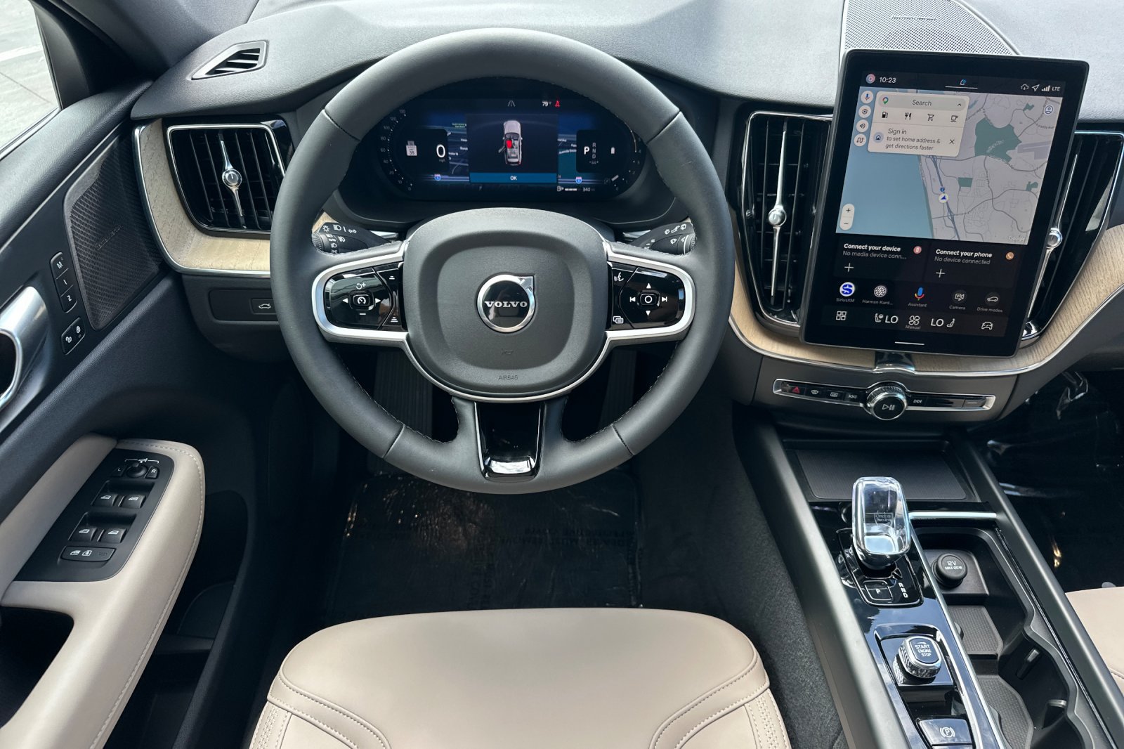 New 2026 Volvo XC60 B5 Plus w/ Protection Package AWD/4WD image 11