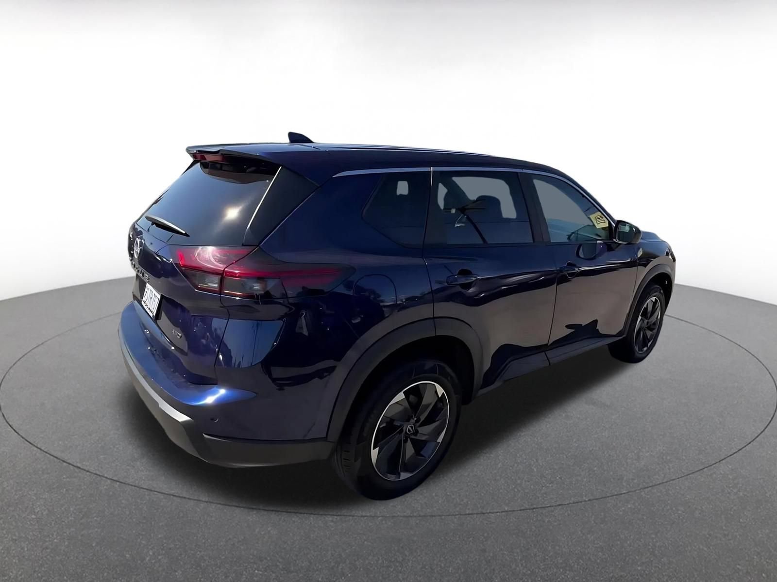 Used 2025 Nissan Rogue SV AWD/4WD image 15
