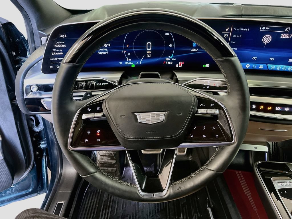 Used 2026 Cadillac Lyriq Signature Luxury w/ Nappa Leather Package AWD/4WD image 11