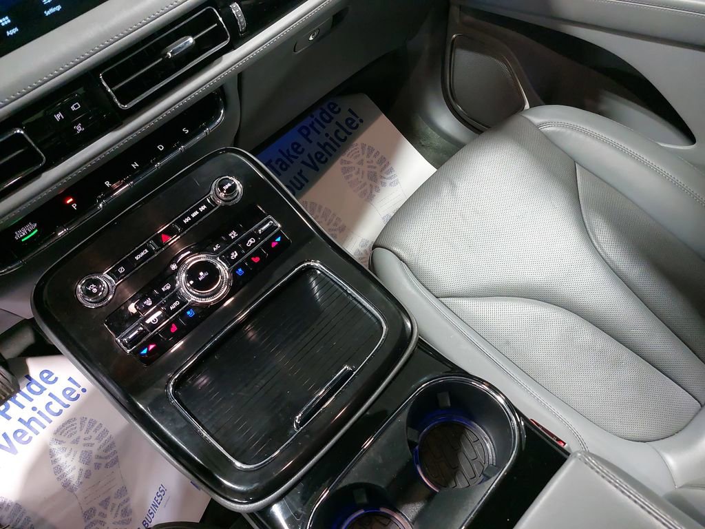 Used 2022 Lincoln Nautilus Reserve image 26