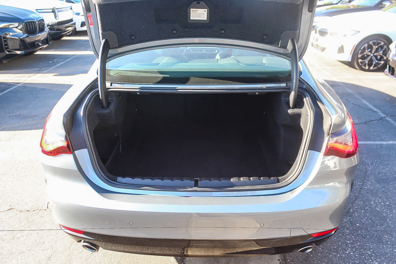 Used 2024 BMW 430i Coupe w/ Premium Package RWD image 24