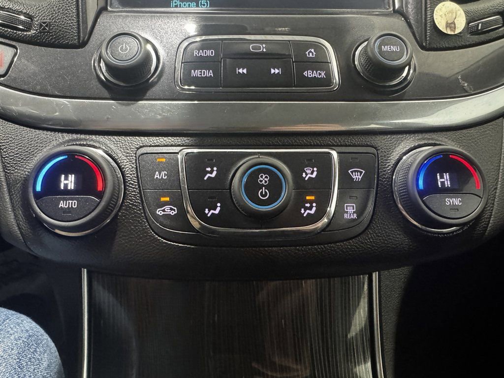 Used 2016 Chevrolet Impala LT w/ Convenience Package image 35