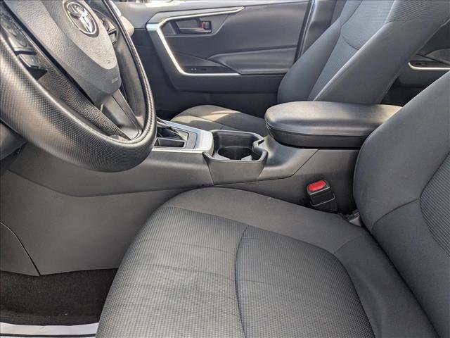 Used 2021 Toyota RAV4 LE image 15