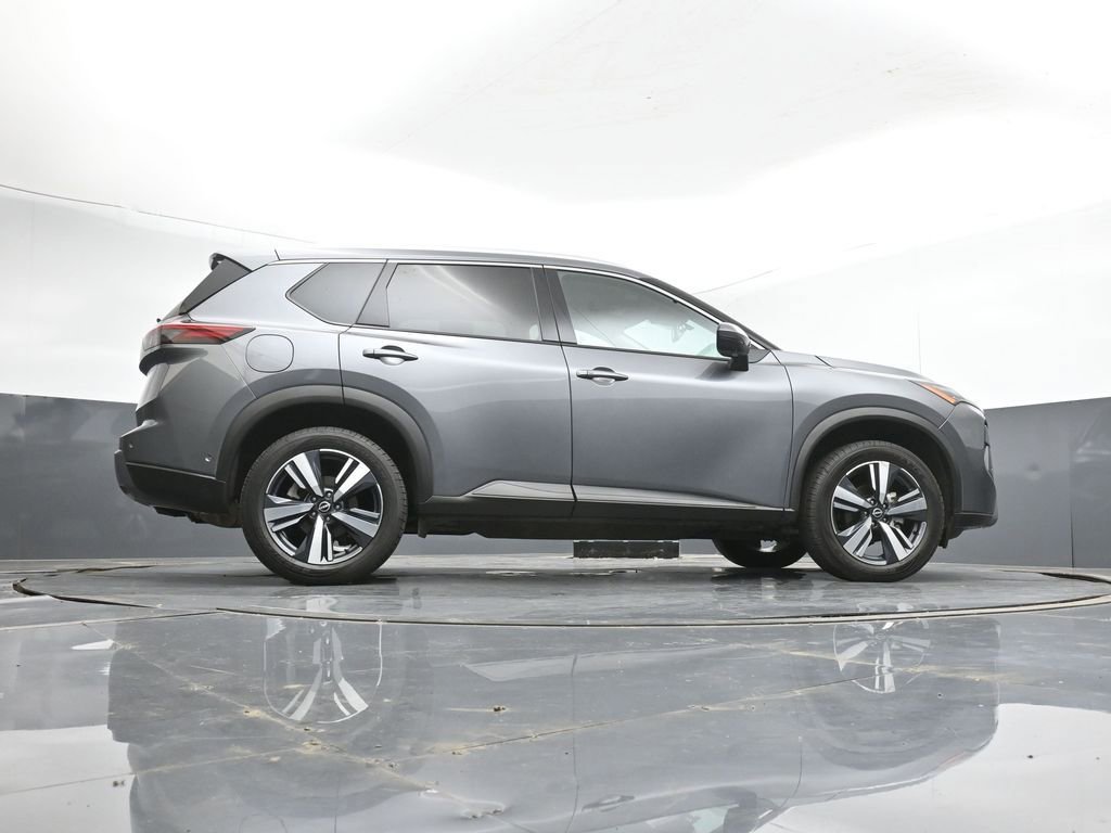 Used 2024 Nissan Rogue SL AWD/4WD image 42