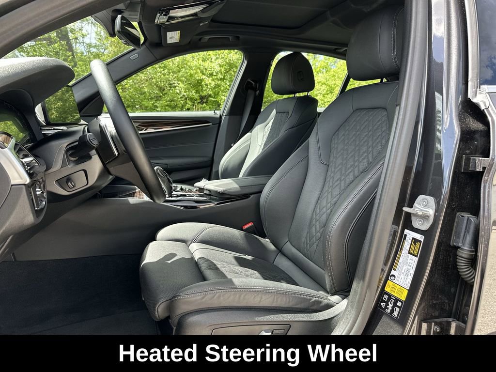 Used 2022 BMW 530i xDrive w/ Convenience Package image 15