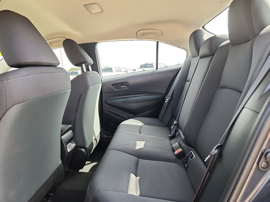 Used 2026 Toyota Corolla LE FWD image 10