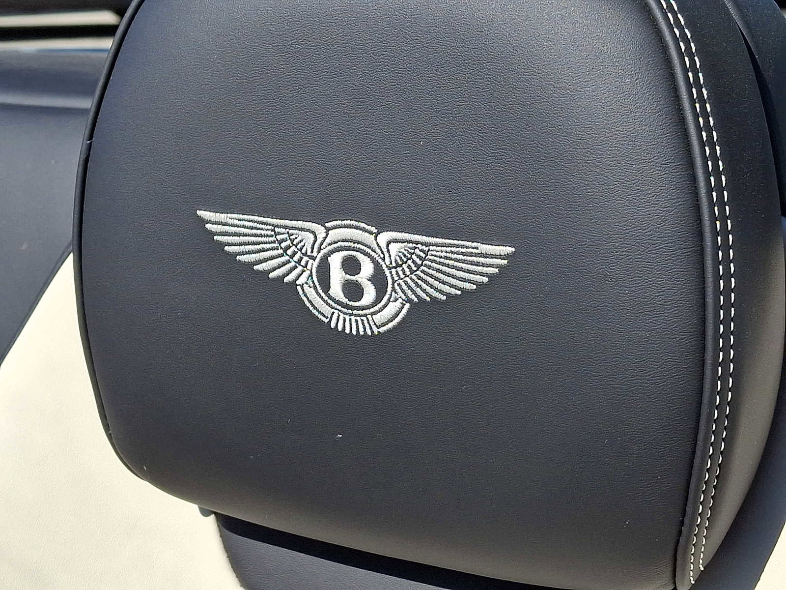 Used 2023 Bentley Continental GT Mulliner AWD/4WD image 13