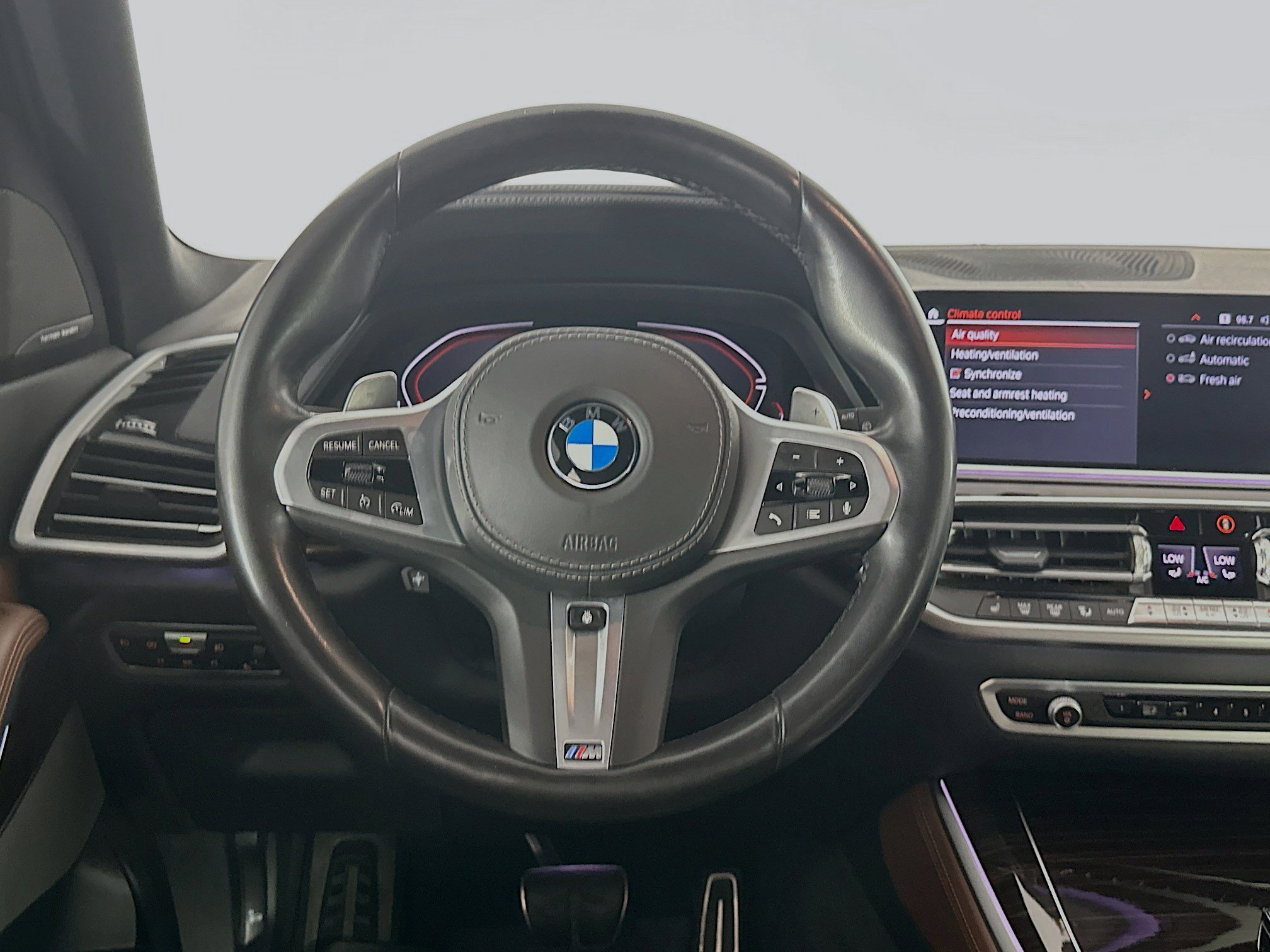 Used 2021 BMW X5 xDrive40i w/ M Sport Package image 18