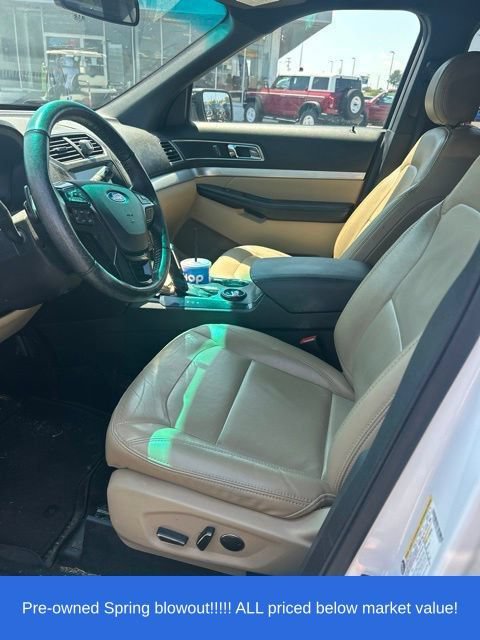 Used 2017 Ford Explorer XLT w/ Equipment Group 202A FWD image 7