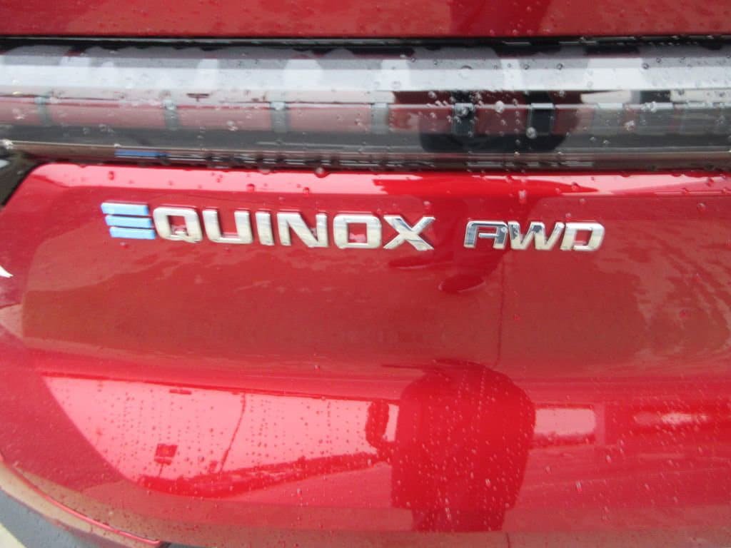 New 2026 Chevrolet Equinox EV LT image 10
