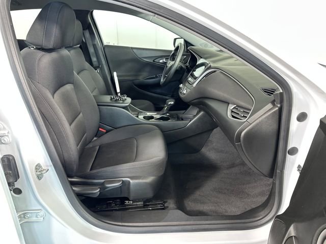 Used 2021 Chevrolet Malibu LS image 28