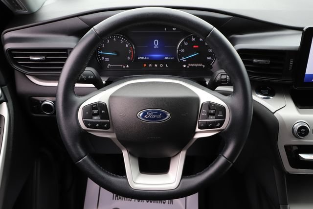 Used 2023 Ford Explorer XLT AWD/4WD image 22