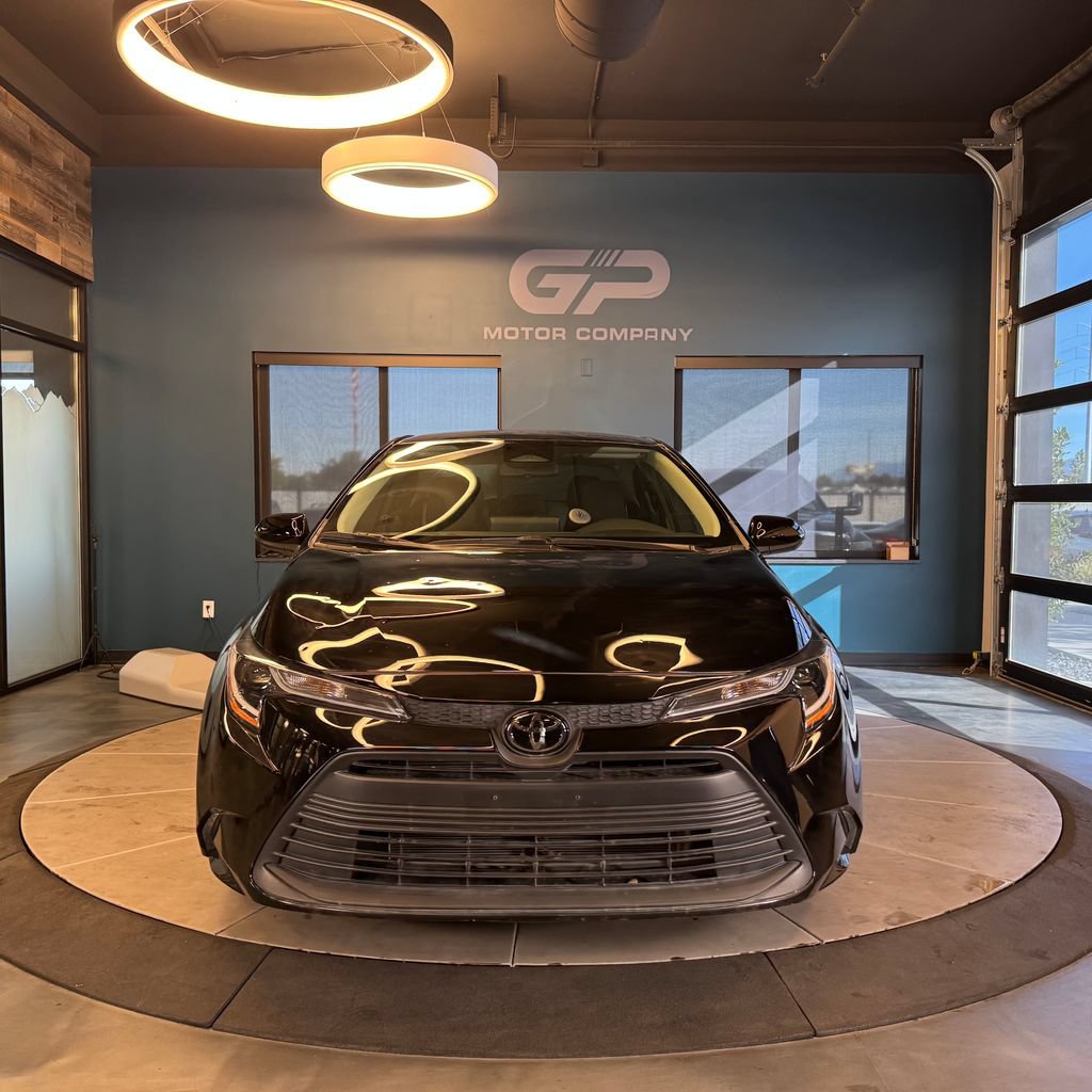 Used 2024 Toyota Corolla LE FWD image 8