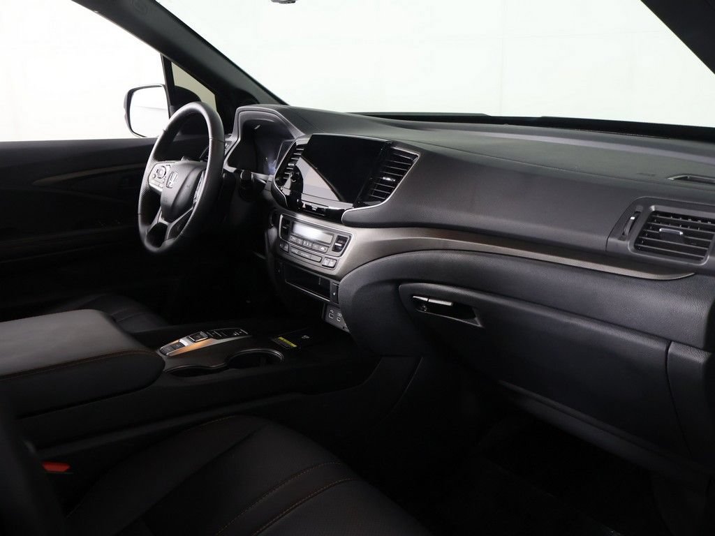 Used 2024 Honda Passport TrailSport image 33