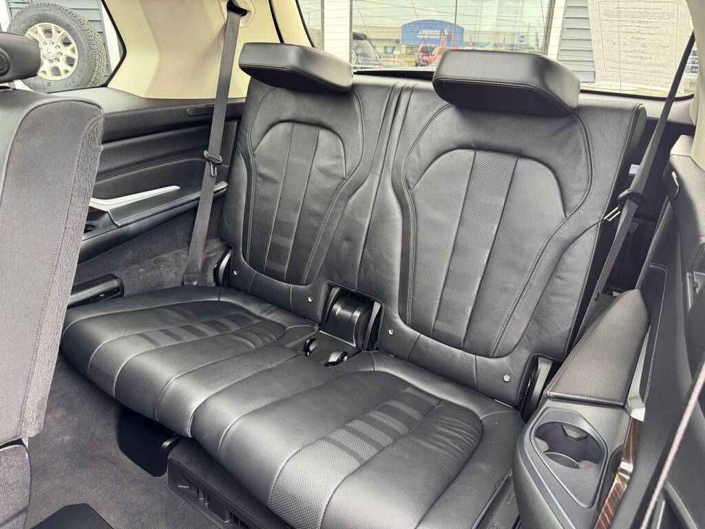 Used 2020 BMW X7 xDrive40i w/ Cold Weather Package image 41